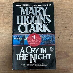Vintage Mary Higgins Clark  A Cry in the Night paperback Book